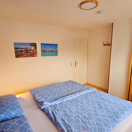 Ferienwohnung Rheinblick In Buesingen -Keine Monteure- Busingen Bagian luar foto